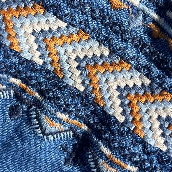 Driftwood Colette Jeans Driftwood Women's Denim Raw Hemline Cropped Size 31 Cozy - Picture 3 of 7